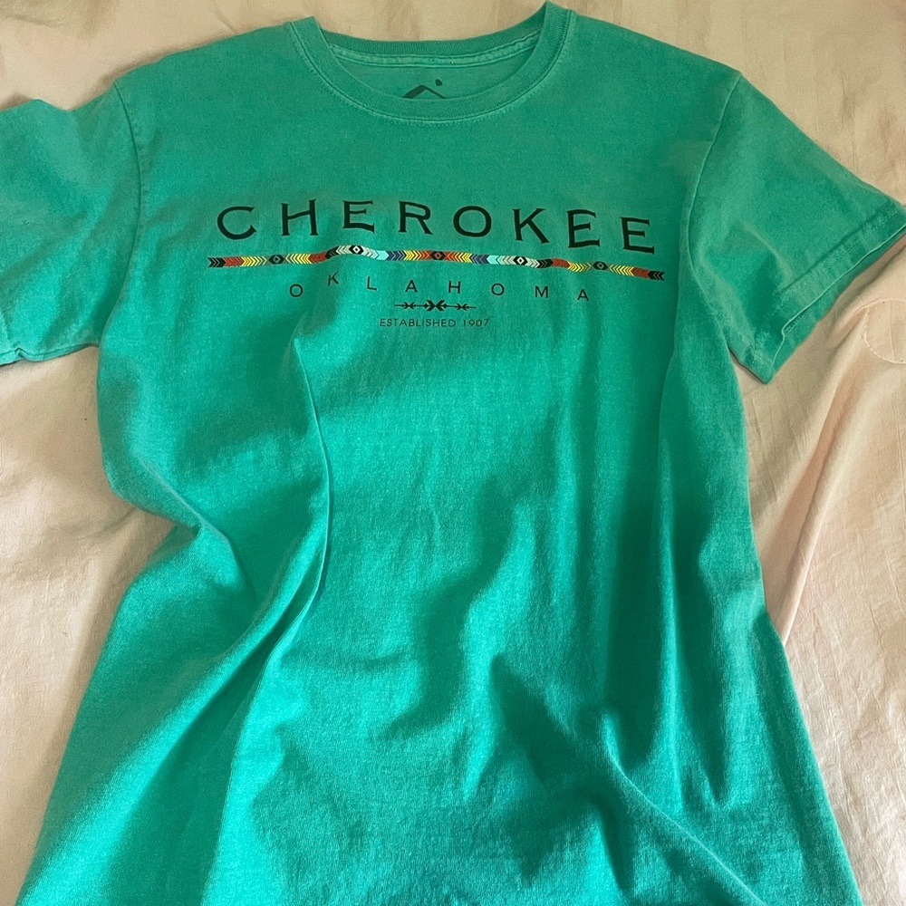 Graphic tee